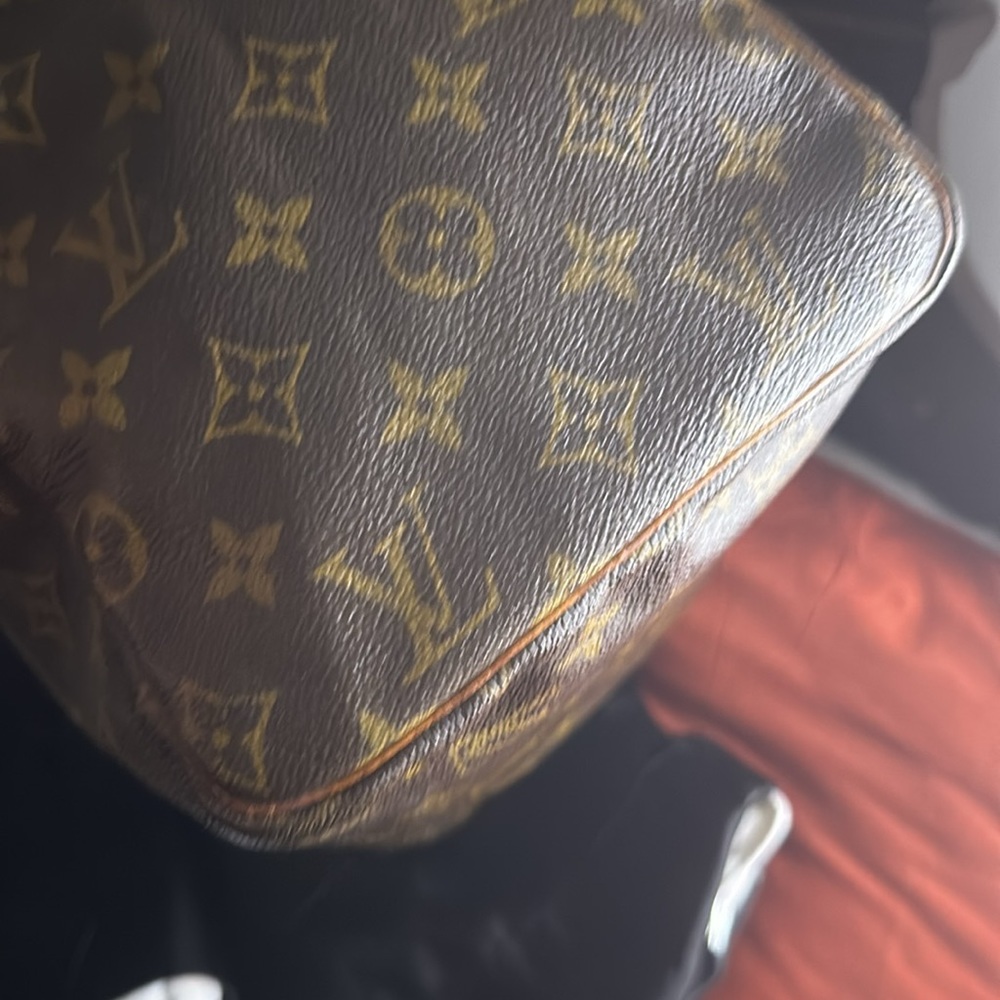 Louis Vuitton Monogram Brown and Tan Bag - Picture 10 of 11